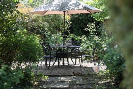 Two Rose Walk Cottage Cotswolds Moreton-in-Marsh Eksteriør billede